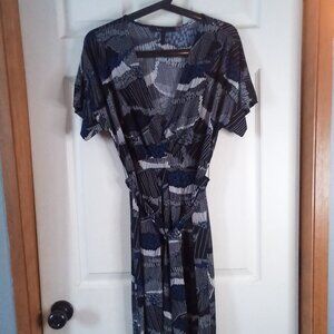 BCBG Maxazria size medium dress            A10